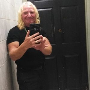 Meet your Posher, Bruce